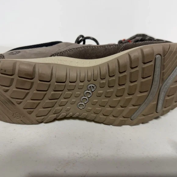 ECCO Aspina Low Hiking Shoe Size EU 38 US 7.5 Beige Yak Leather Waterproof - Picture 5 of 7